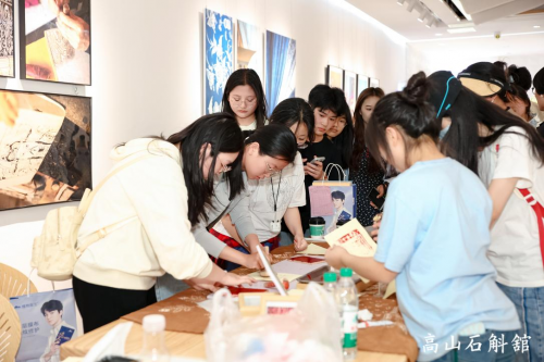 国妆品牌创新突围全球首座石斛馆探索文化传承与生态融合路径(图3)